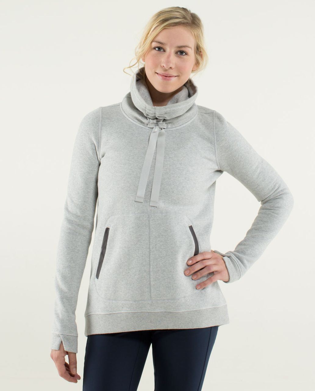 Lululemon Avenue Pullover - Heathered Light Grey / Soot Light