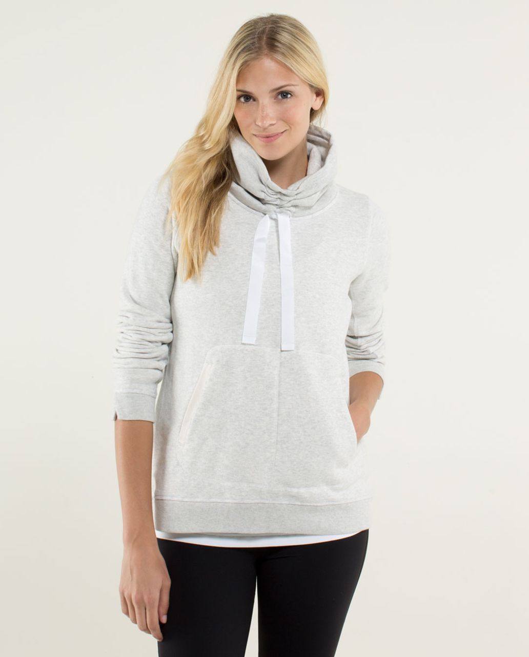 Lululemon Avenue Pullover - Heathered White / Angel Wing