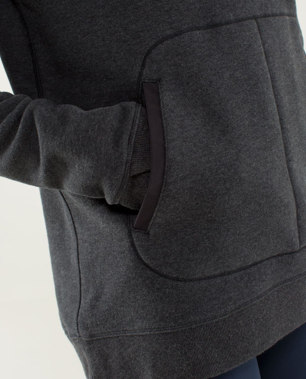 Lululemon Avenue Pullover - Heathered Black / Black