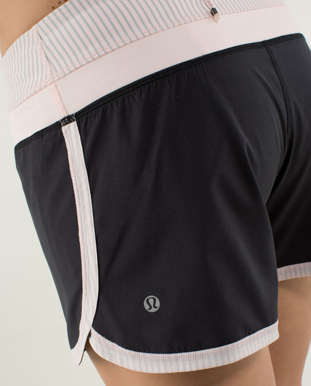 Lululemon Groovy Run Short - Black / Pretty Pink / Hyper Stripe Pretty Pink