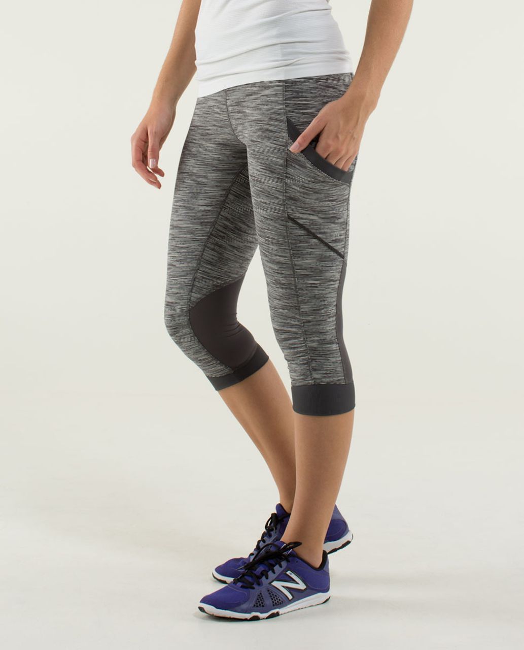 Lululemon Run For Fun Crop - Wee Are From Space October Angel Wing / Soot Light / Slalom Stripe Angel Wing