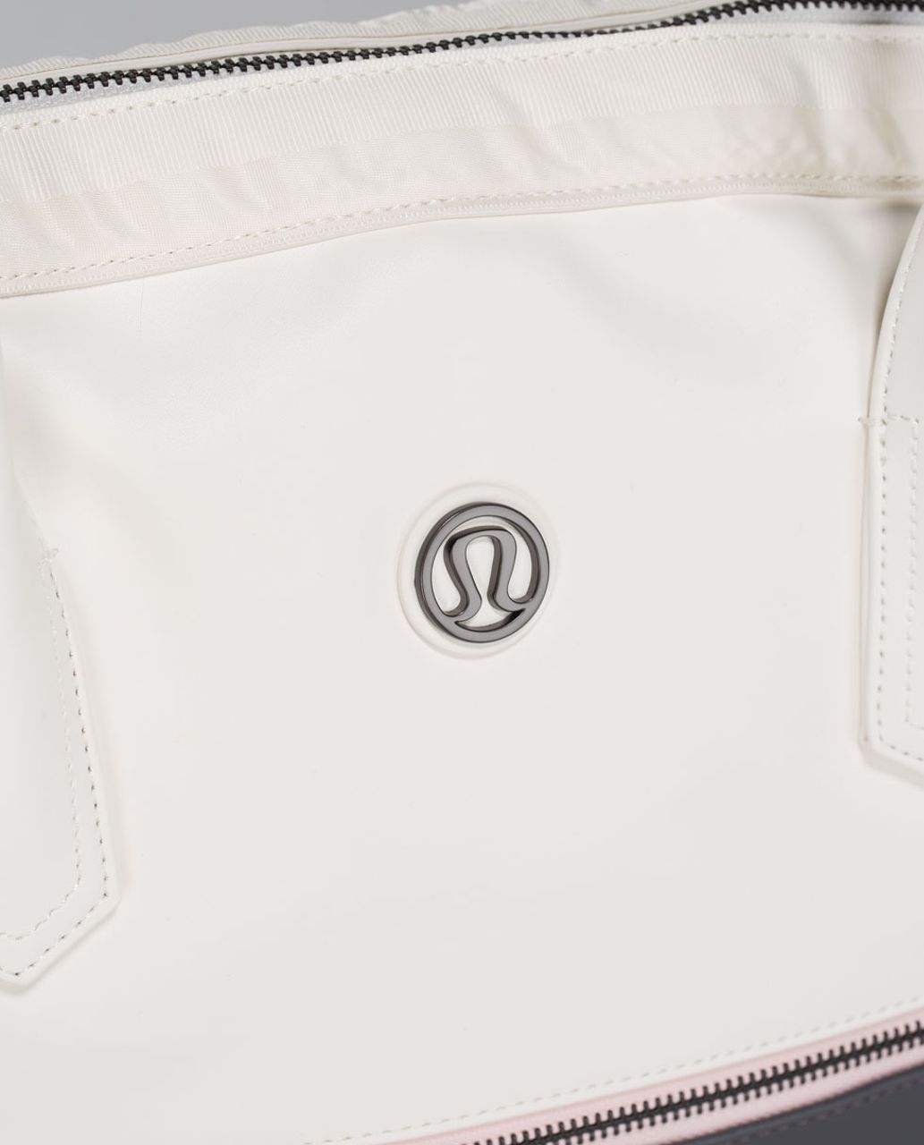 Lululemon Happy Hatha Hour Bag - Angel Wing / Soot Light