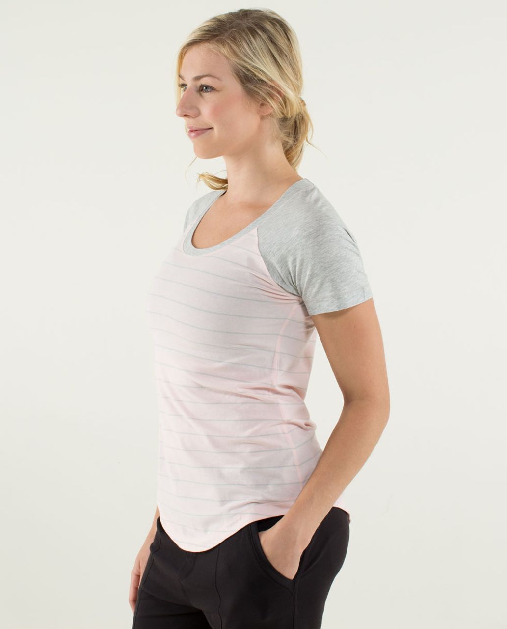 Lululemon Dhyana Short Sleeve - Slalom Stripe Pretty Pink / Heathered Light Grey