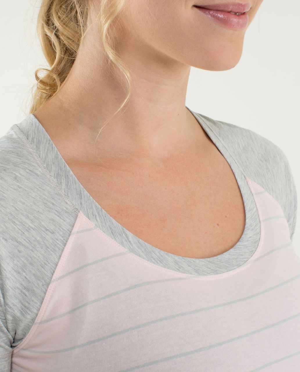 Lululemon Dhyana Short Sleeve - Slalom Stripe Pretty Pink / Heathered Light Grey