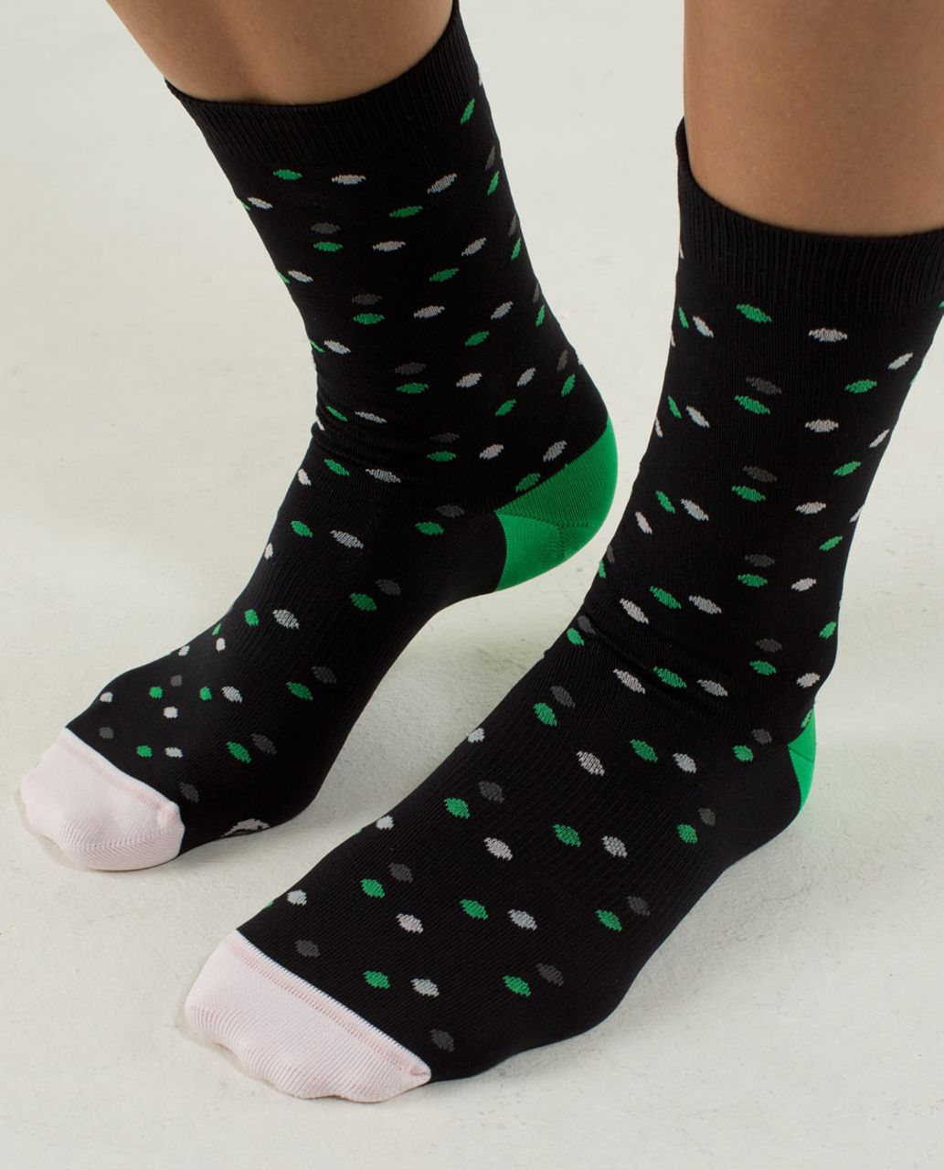 Lululemon Run For Fun Sock - Chalet Dot Black Green Bean