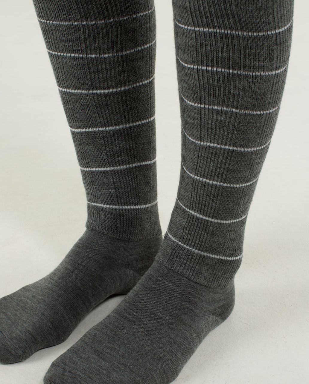 Lululemon Savasana Sock - Soot Light / Angel Wing