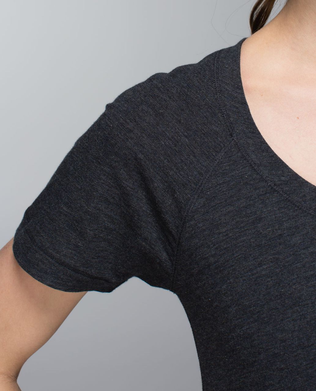 Lululemon Dhyana Short Sleeve - Heathered Black