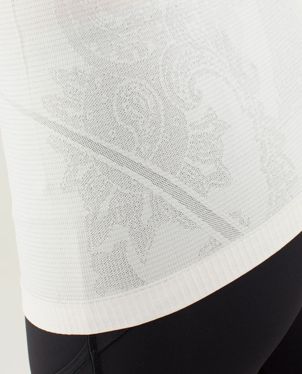 Lululemon Run:  Swiftly Tech Long Sleeve *Paisley - Heathered Angel Wing