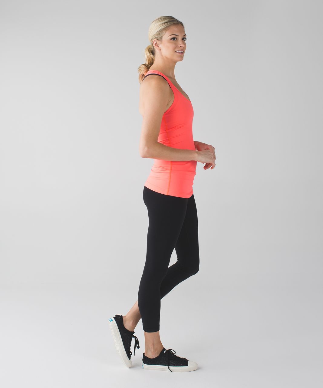 Lululemon Cool Racerback Luxtreme - Grapefruit