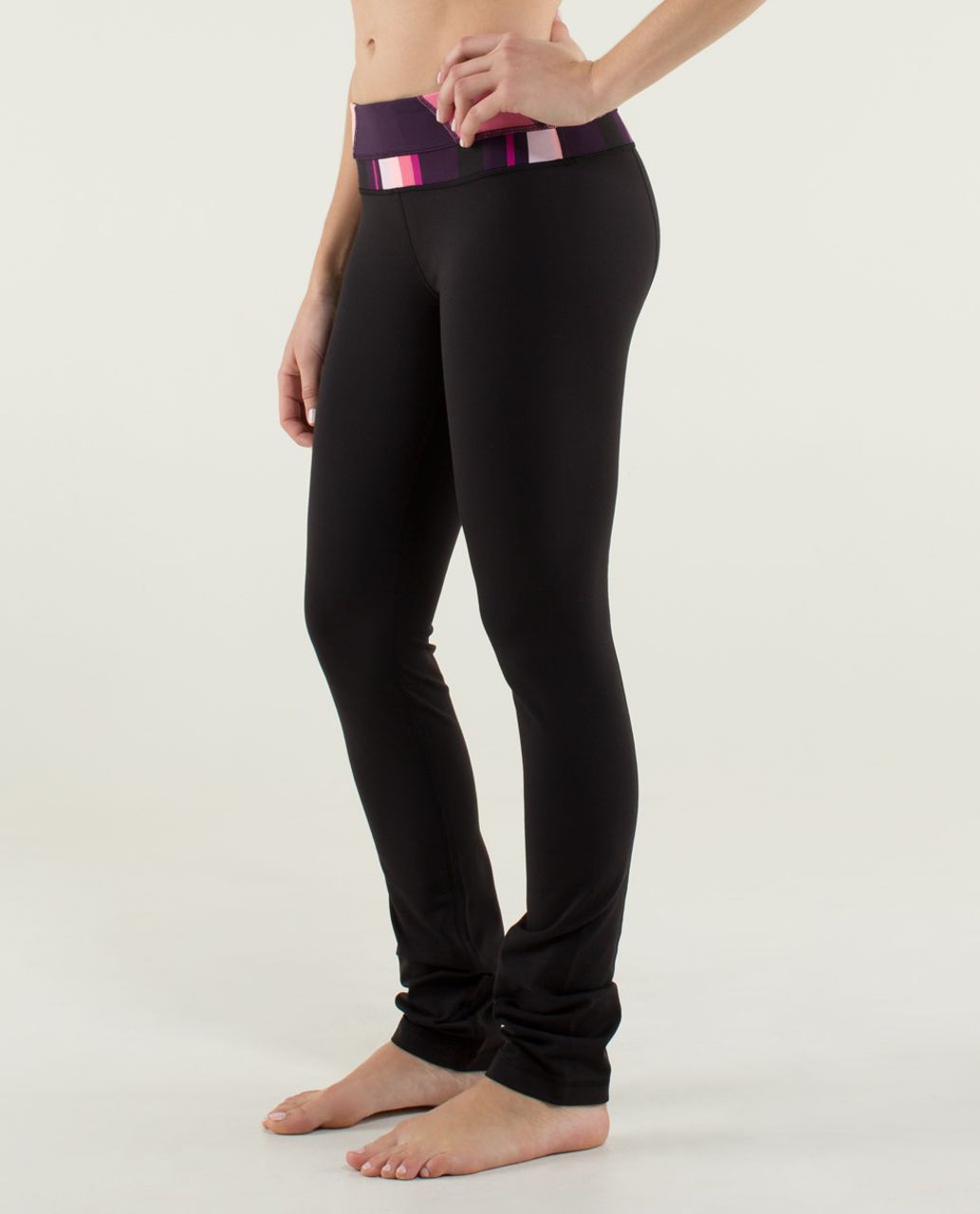 Lululemon Skinny Groove Pant *Full-On Luon - Black / Quilt Winter 13-05