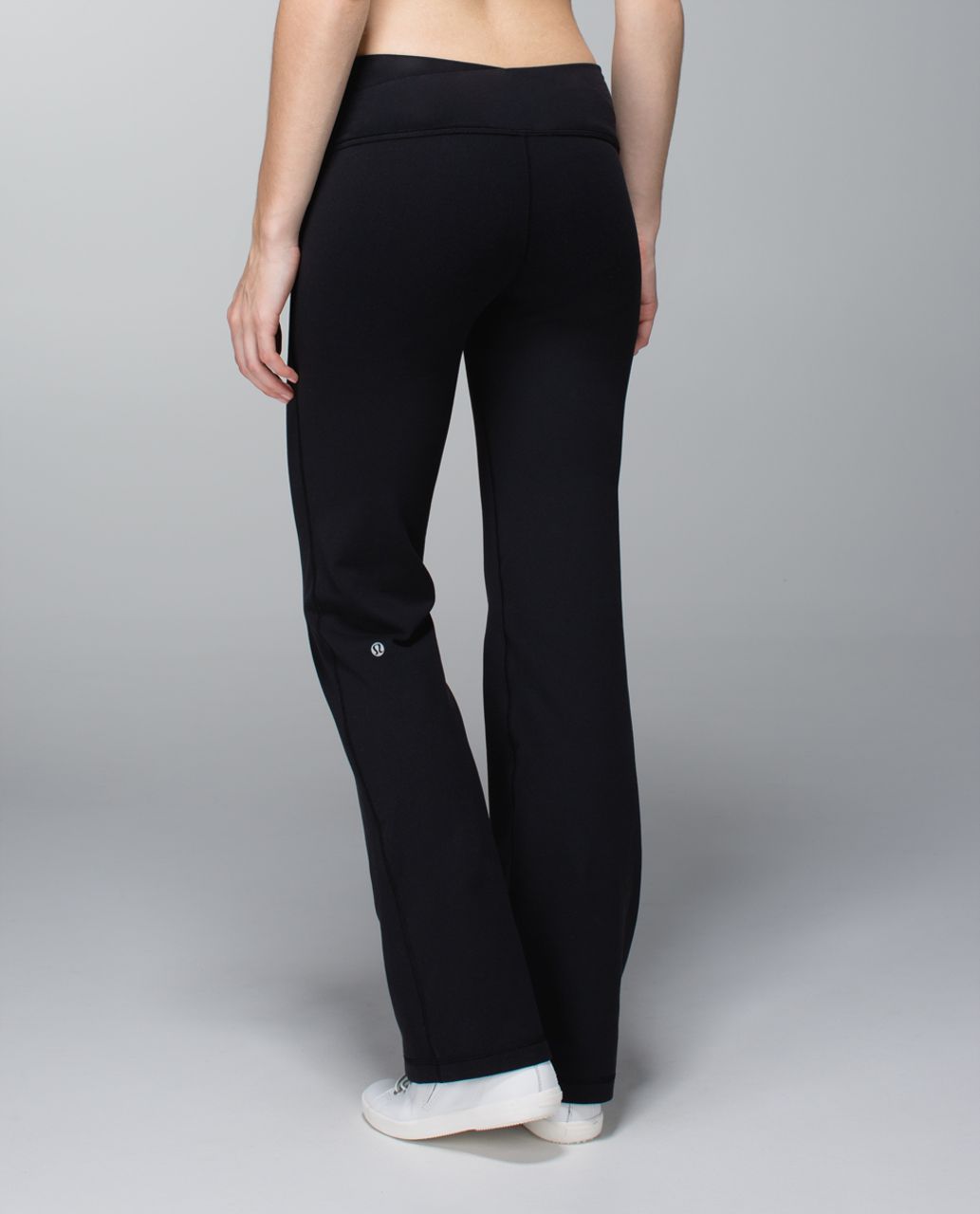 Lululemon Astro Pant Black Size 10  Black pants, Clothes design, Fashion  tips