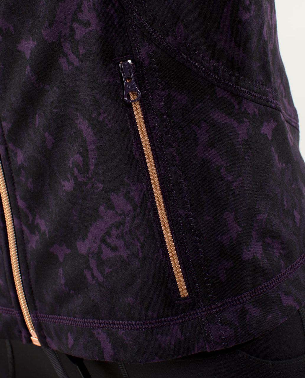 Lululemon Yeah Yoga Crop - Beautiful Baroque Deep Zinfandel / Deep  Zinfandel / Winter Orchid - lulu fanatics