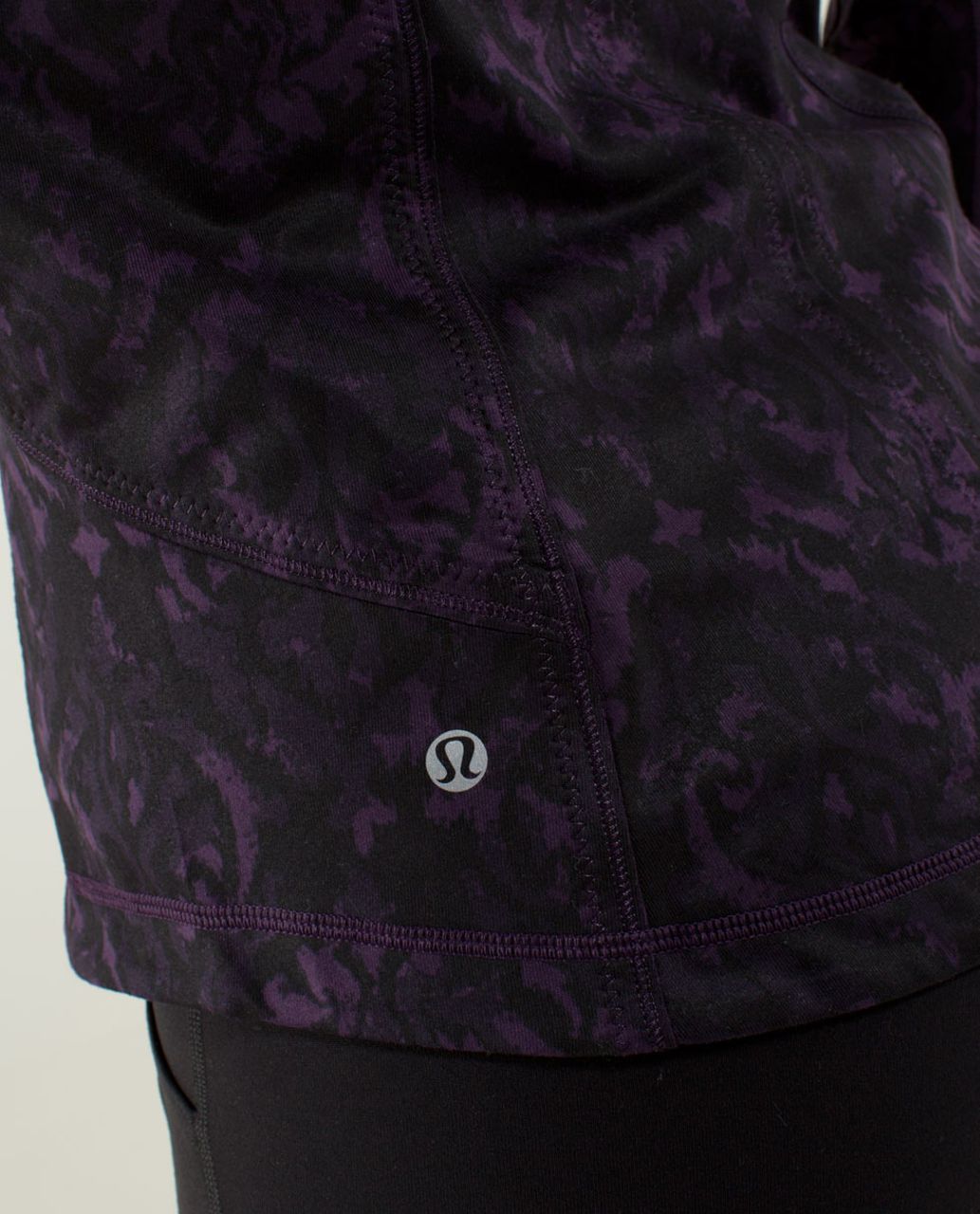 Lululemon Forme Jacket II *Textured - Beautiful Baroque Deep Zinfandel