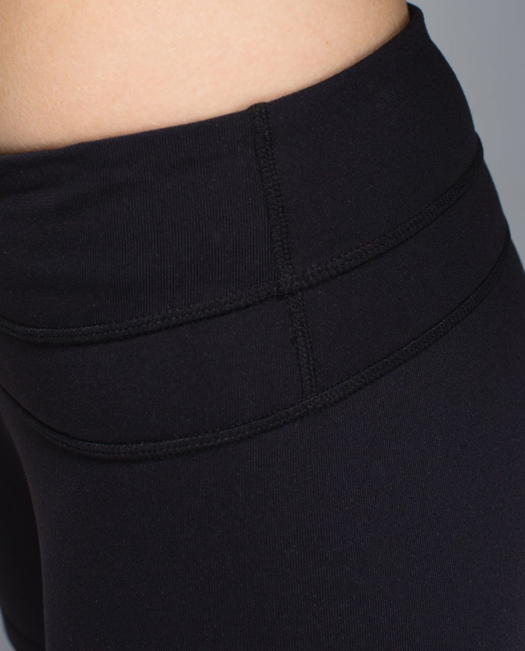 Lululemon Reverse Groove Short (Regular) *Full-On Luxtreme - Black