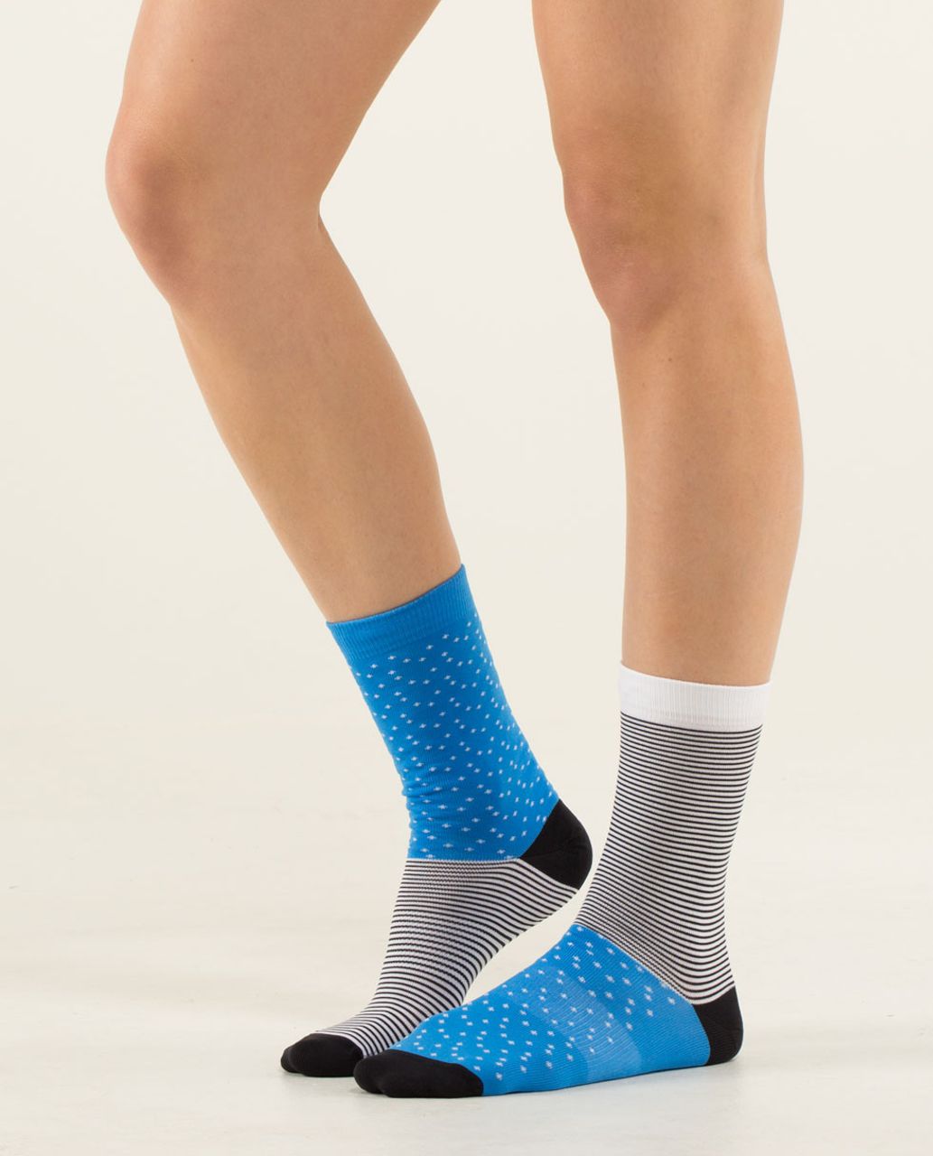 Lululemon Run For Fun Sock - Snow Flake Stripe Cornflower / Black