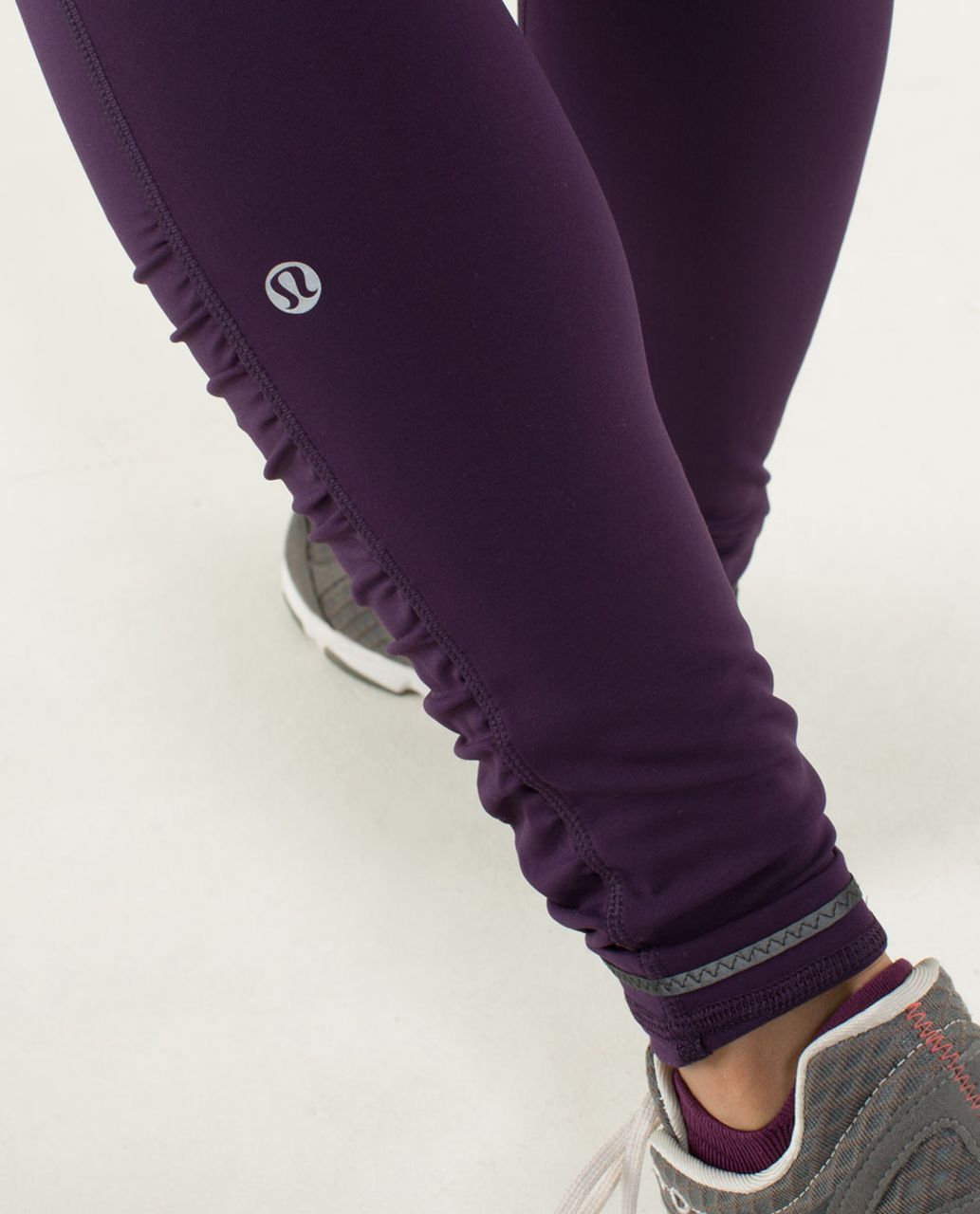 Lululemon Speed Tight *Brushed Interlock - Deep Zinfandel / Micro Macro Stripe Deep Zinfandel