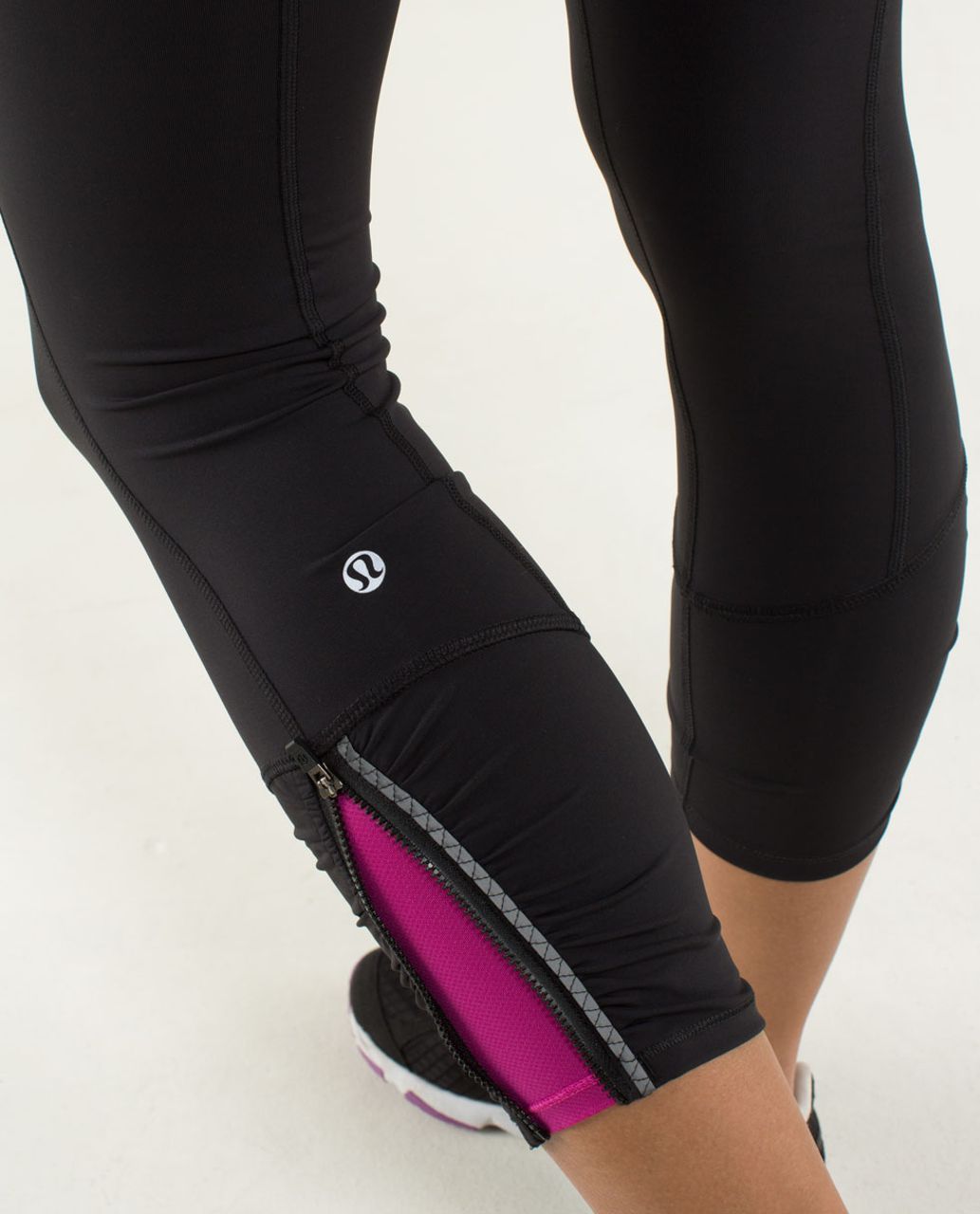 Lululemon Runday Crop - Black / Micro Macro Stripe Raspberry