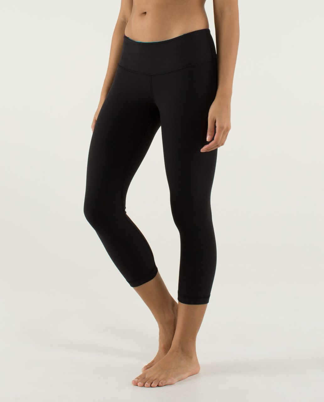 Lululemon Wunder Under Crop *Full-On Luon - Black / Quilt Winter 1302