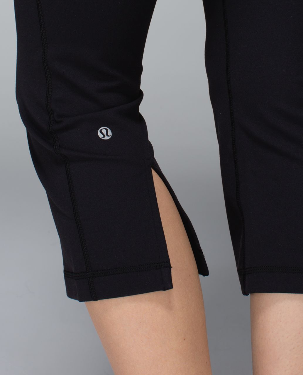 Lululemon Gather & Crow Crop *Full-On Luon - Black