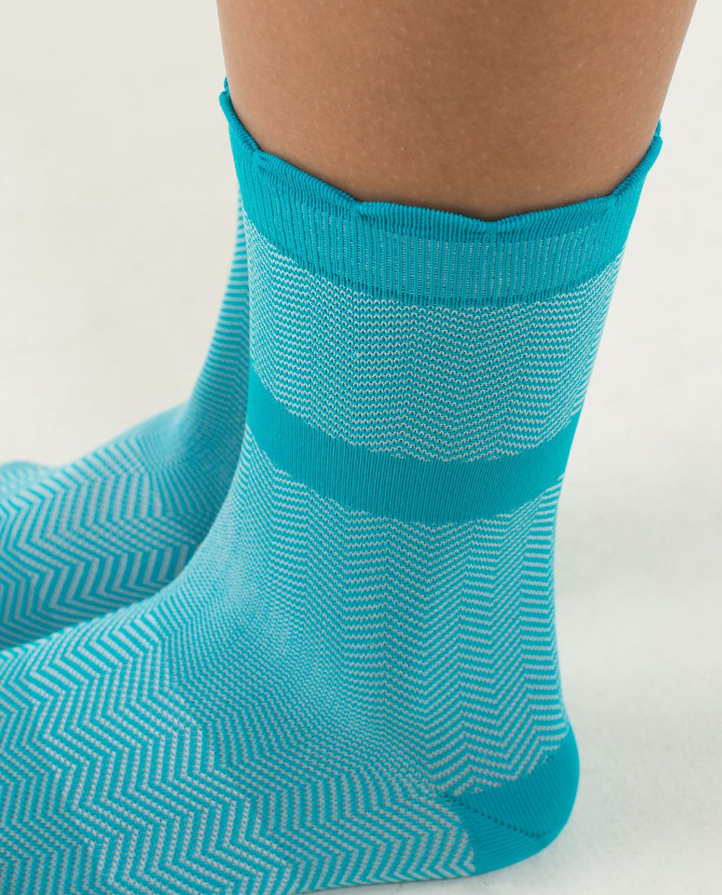 Lululemon Run For Fun Sock - Chevron Mesh Surge