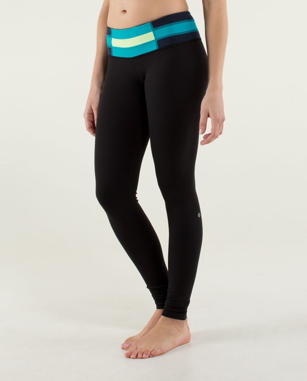 LULULEMON~BLACK~SOFT LUON *REVERSIBLE WUNDER UNDER* Y… - Gem