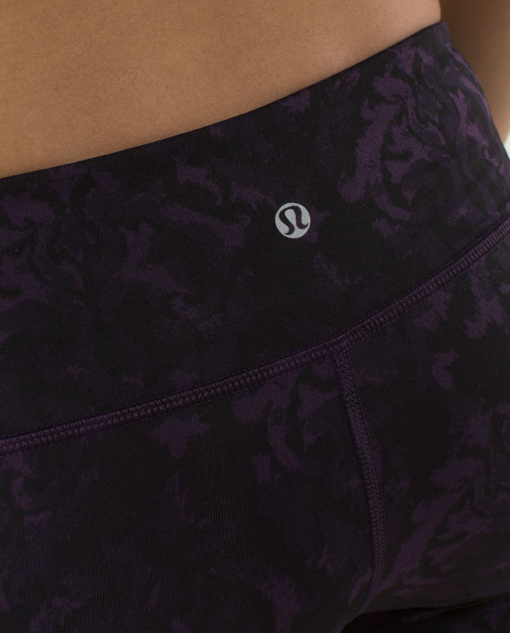 Lululemon Wunder Under Crop - Beautiful Baroque Deep Zinfandel / Micro Macro Stripe Deep Zinfandel