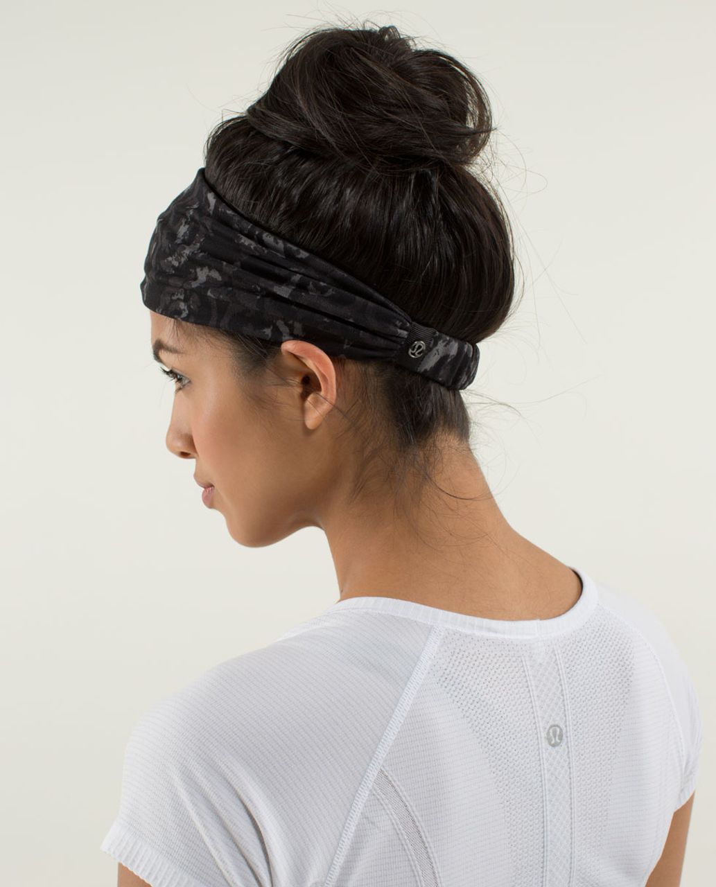 Lululemon Bang Buster Headband *Reversible - Beautiful Baroque Black / Black