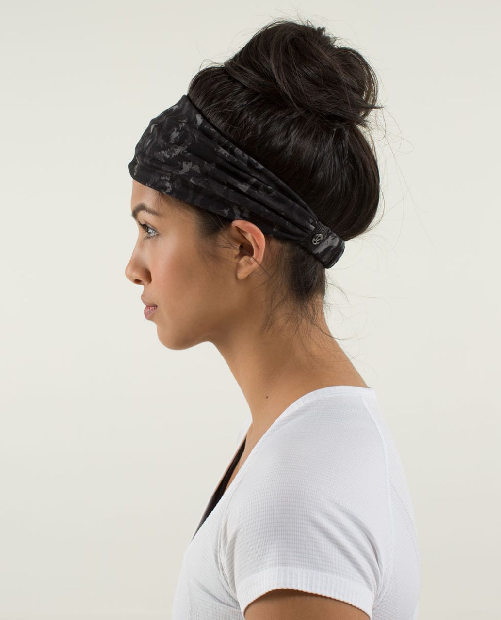 Lululemon Bang Buster Headband *Reversible - Beautiful Baroque Black / Black