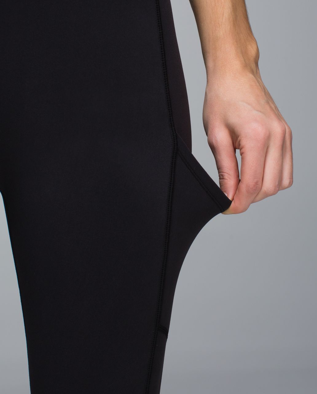 Lululemon Speed Tight *Tech - Black