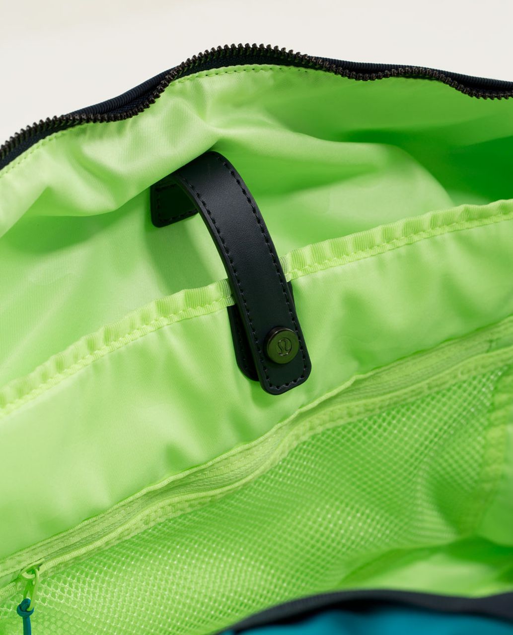 Lululemon Weekend Warrior Bag - Surge / Clear Mint / Inkwell