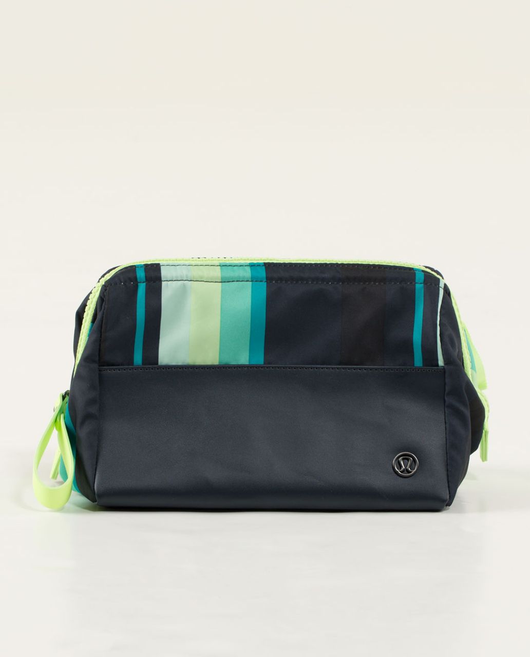 Lululemon Mind And Body Kit - Assorted Stripe Vertical Printed Surge / Inkwell