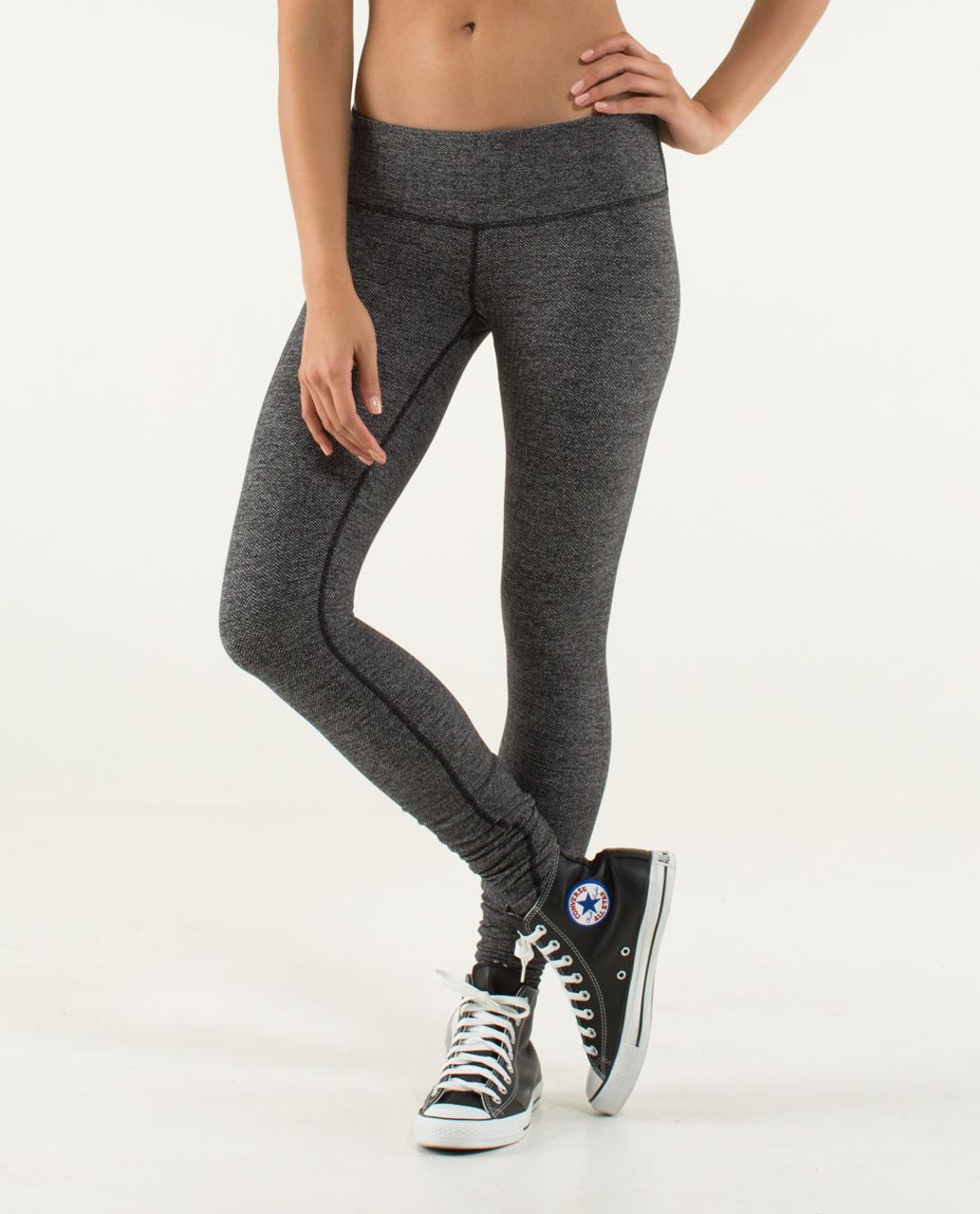 Lululemon Lululemon 4 Leggings Herringbone Gray Black Luon Mid Rise 7/8  Length Soft