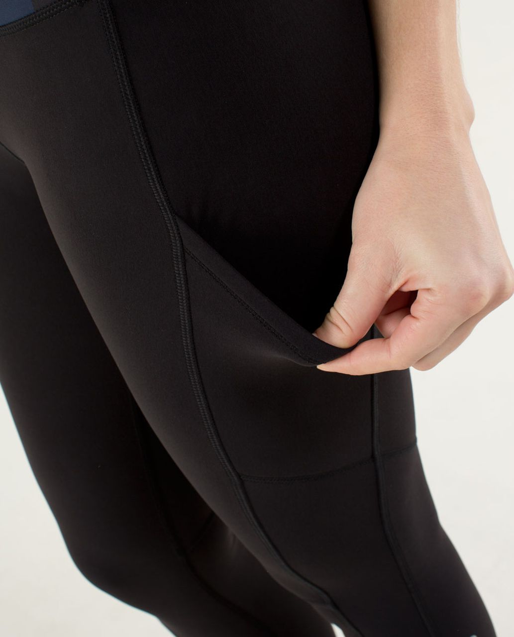 Lululemon Speed Tight *Tech - Black / Assorted Stripe Surge