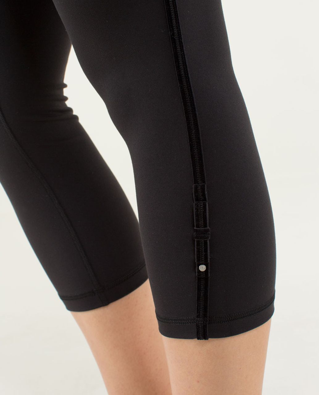 Lululemon Wunder Under Crop *Bow - Black - lulu fanatics