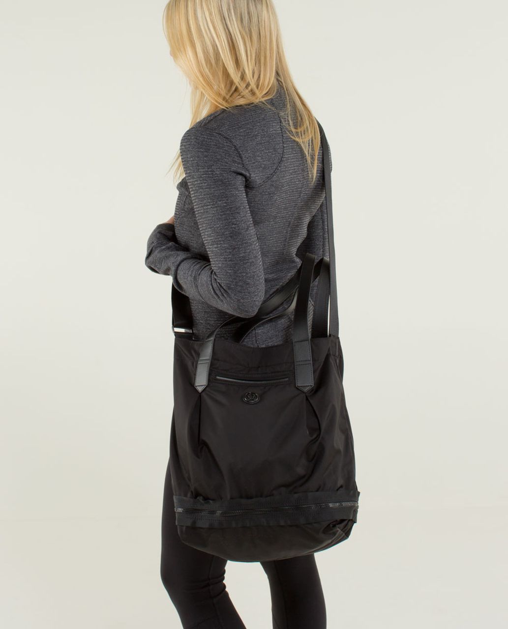 Lululemon Enlighten And Expand Tote - Black