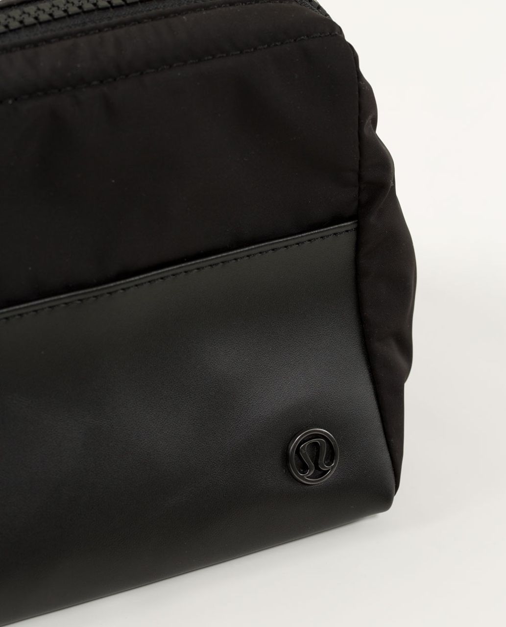 Lululemon Mind And Body Kit (First Release) - Black