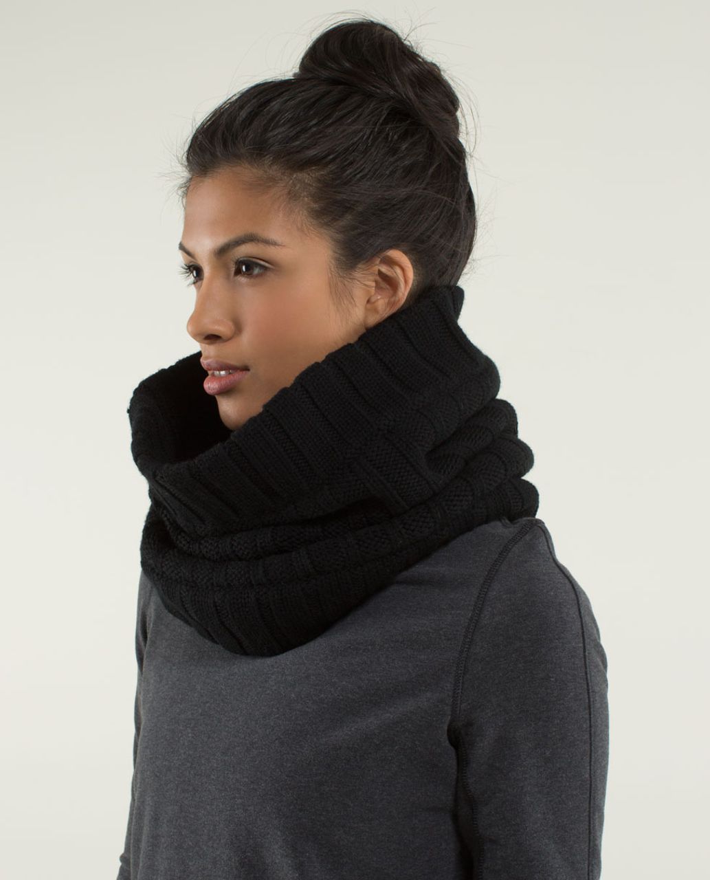 Lululemon Keepin' It Real Cozy Neck Warmer - Black