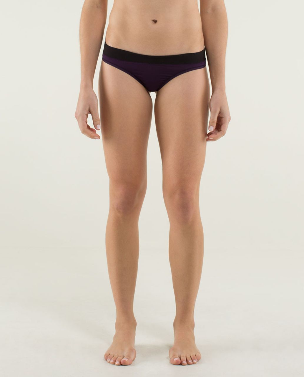 Lululemon Mula Bandhawear Thong - Deep Zinfandel / Black