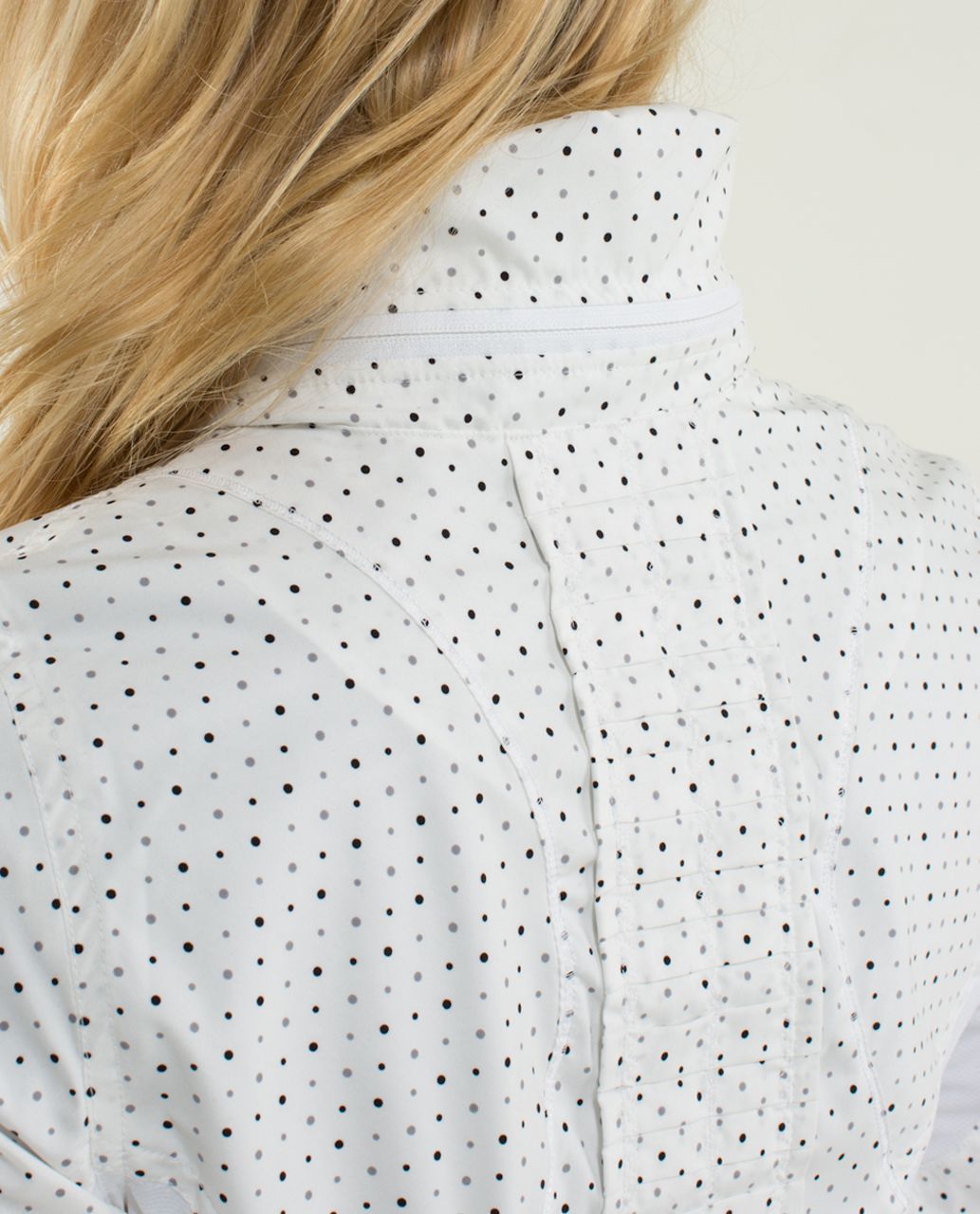 Lululemon Run:  Hustle Jacket - Chevron Dot White / Black