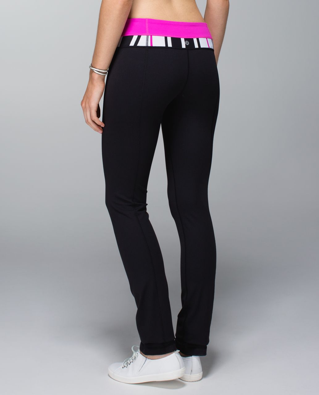 Lululemon Skinny Groove Pant *Full-On Luon - Black / Paris Perfection / Traverse Stripe Paris Perfection