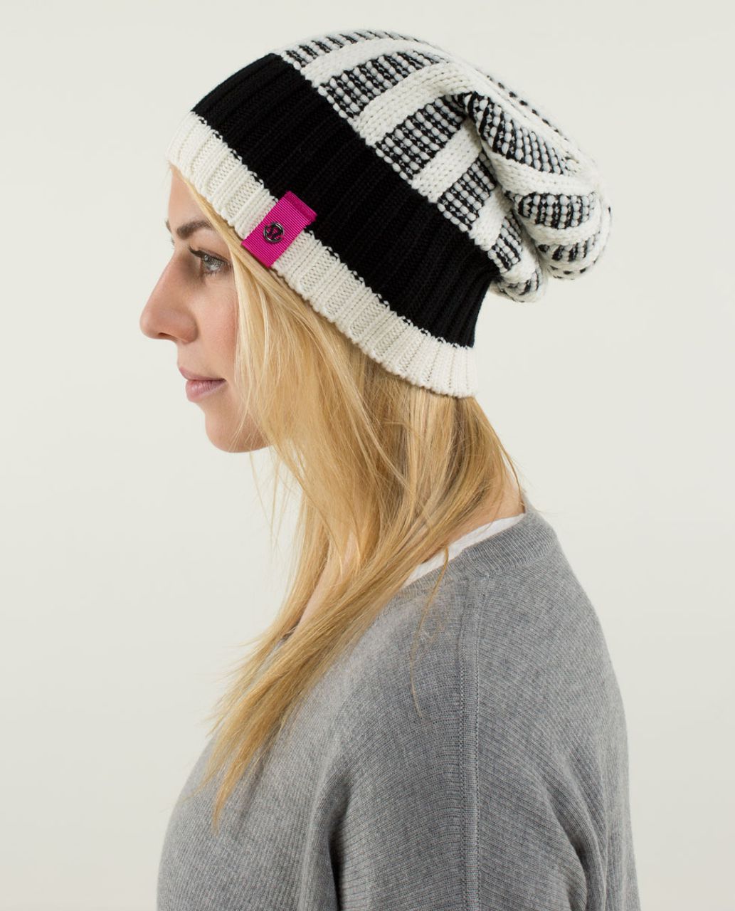 Lululemon Keepin' It Cozy Toque - Angel Wing / Black