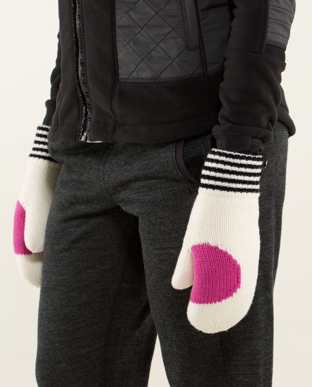 Lululemon Keepin' It Cozy Mittens - Angel Wing / Black / Paris Perfection