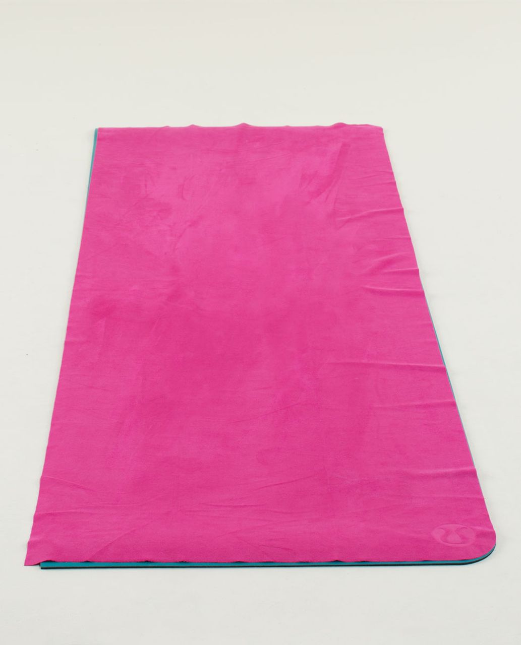 Lululemon The Towel - Paris Perfection - lulu fanatics