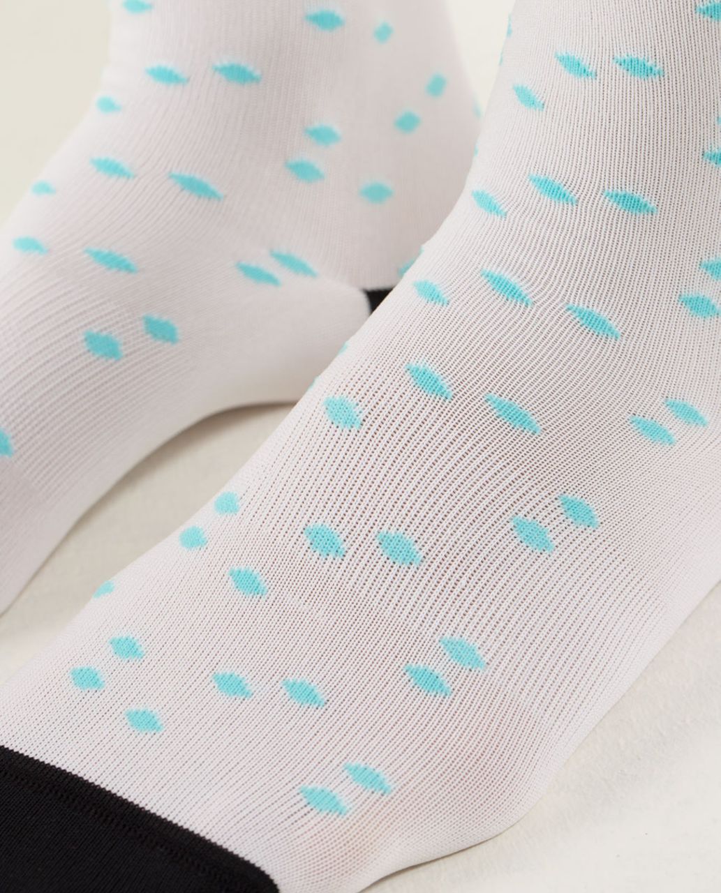 Lululemon Run For Fun Sock - Random Dot White