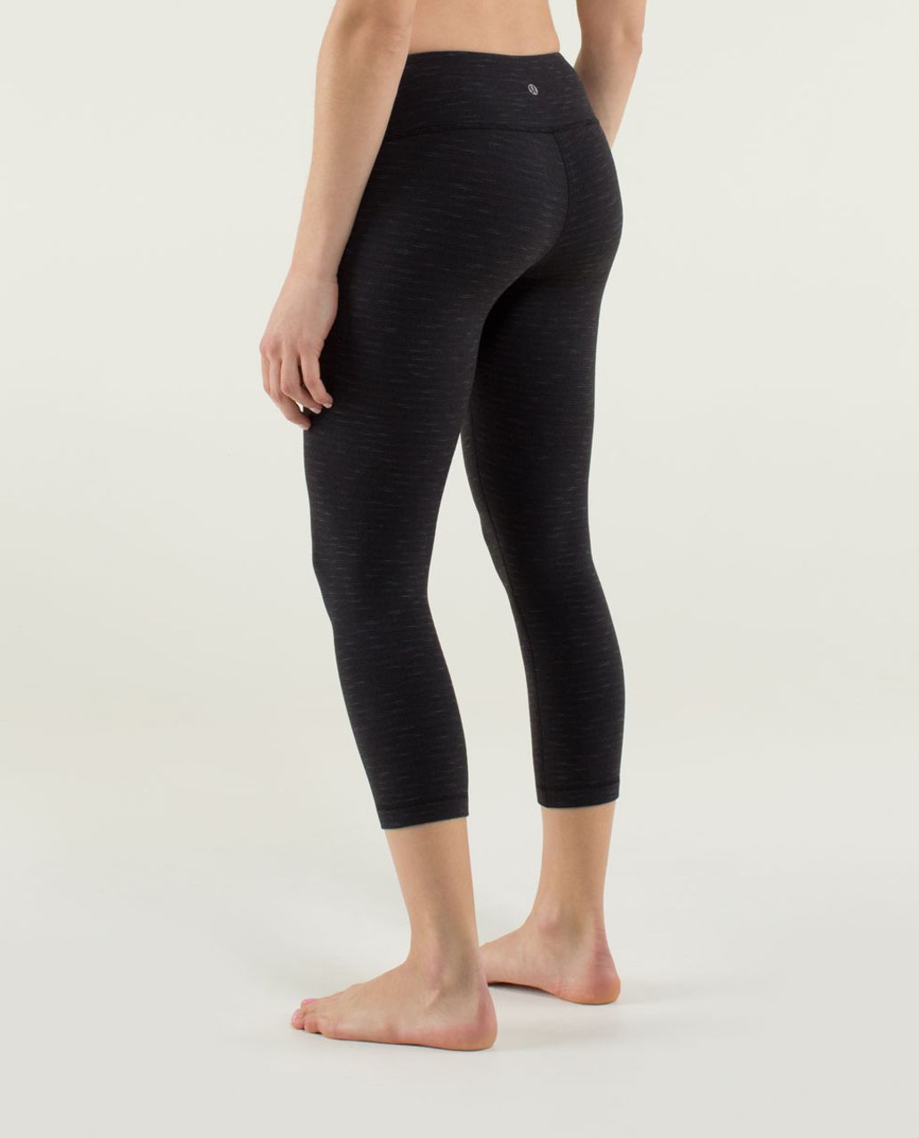 Lululemon Gear Up Crop (17) - Black - lulu fanatics