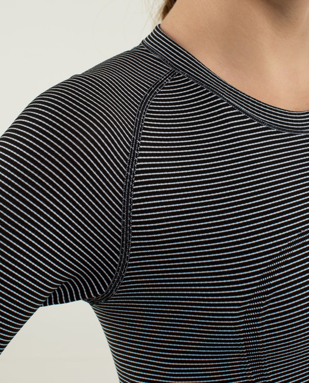 Lululemon Run:  Swiftly Tech Long Sleeve *Stripe - Black