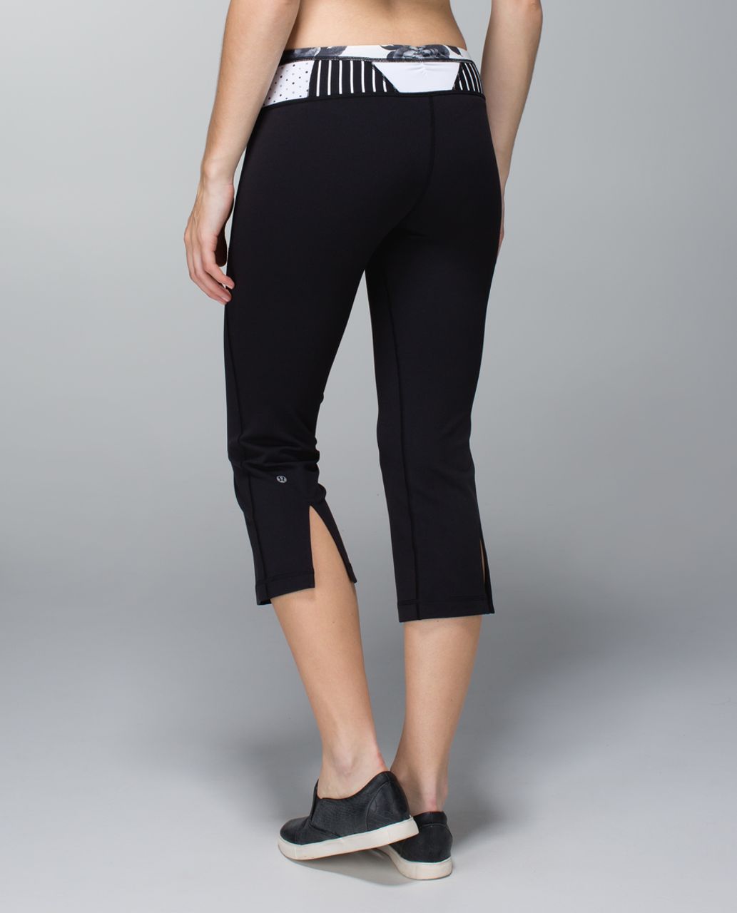 Lululemon Gather & Crow Crop *Full-On Luon - Black / Quilt Winter 13-15 ...