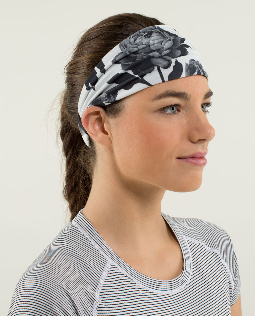 Lululemon Bang Buster Headband *Reversible - Brisk Bloom Black White / Black