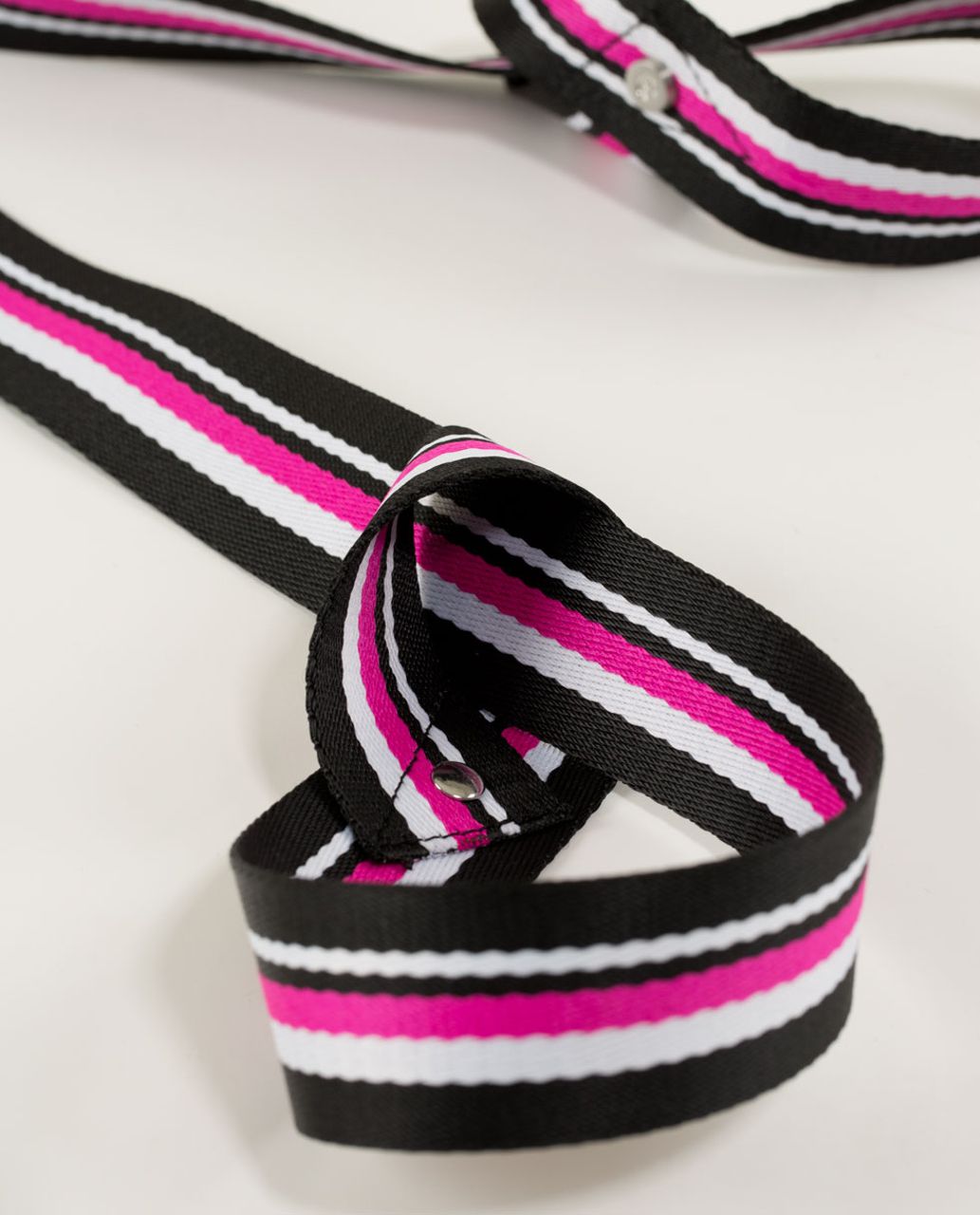 Lululemon Loop It Up Mat Strap - White / Black / Paris Perfection