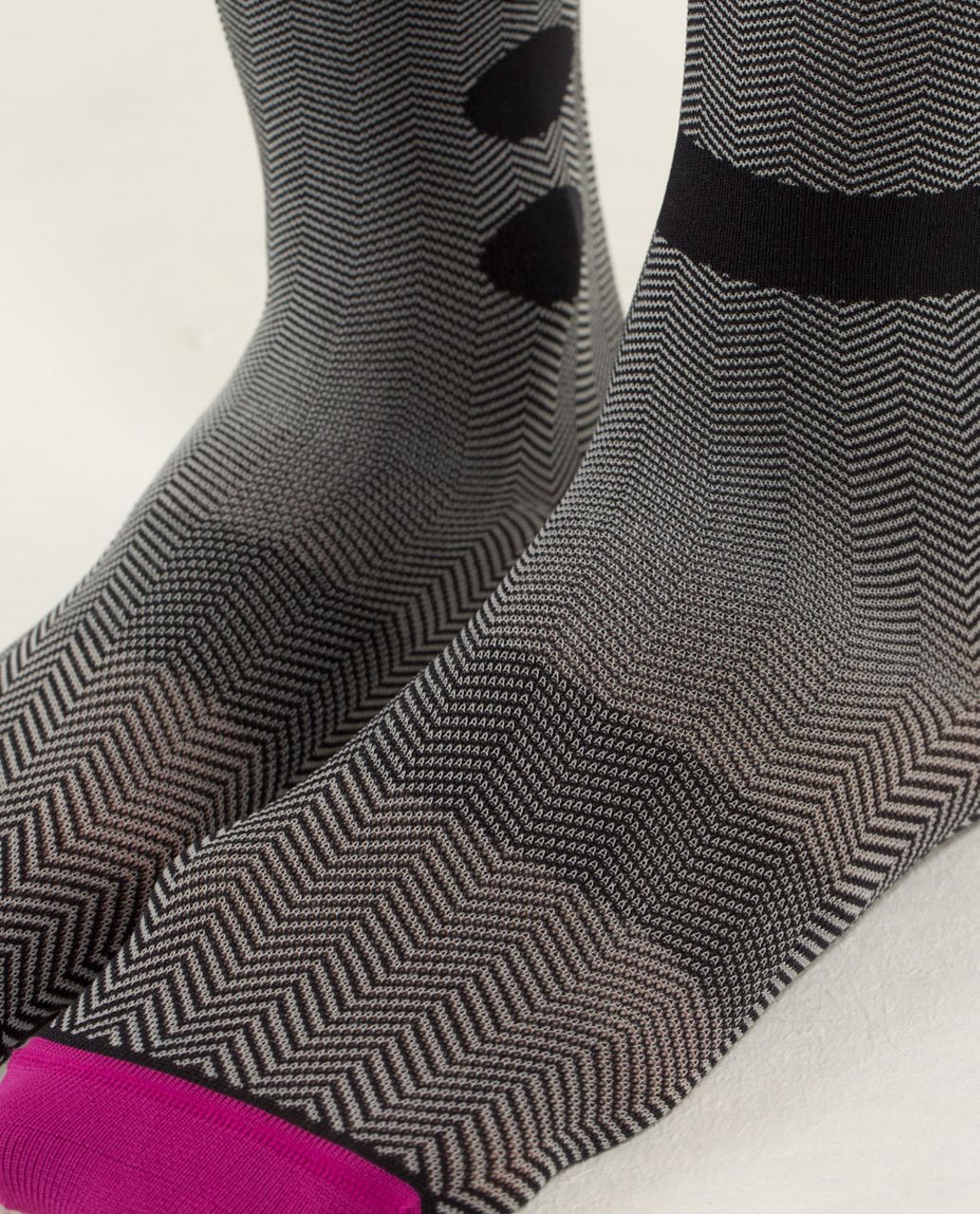 Lululemon Run For Fun Sock - Chevron Mesh Black